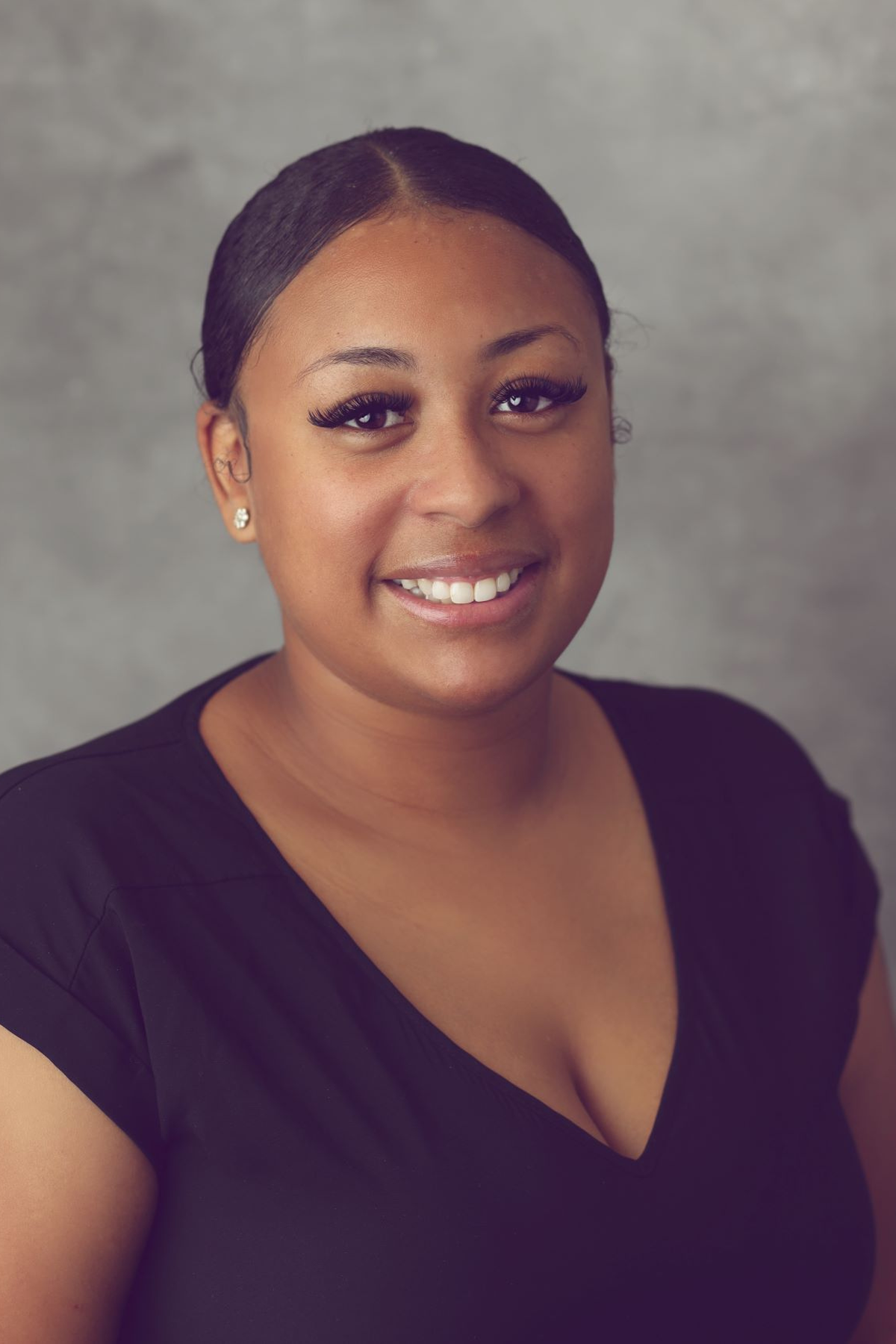 Nadine Davila headshot