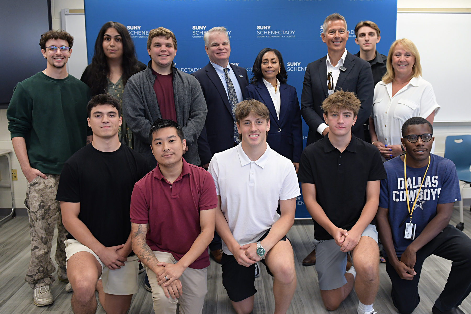 US DOT Secretary Sean Duffy with College Aviation/ATC Faculty and Air Traffic Control students
