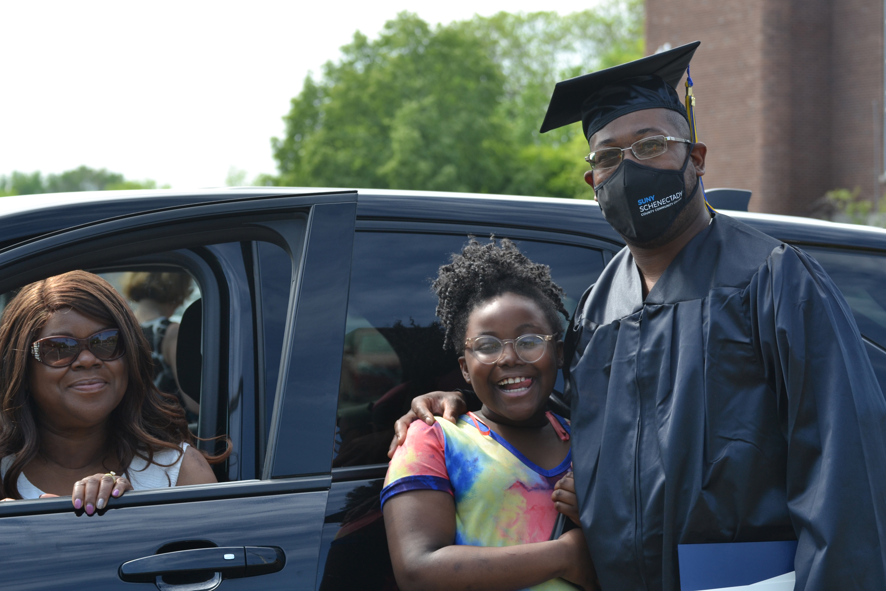 Graduate and daughter