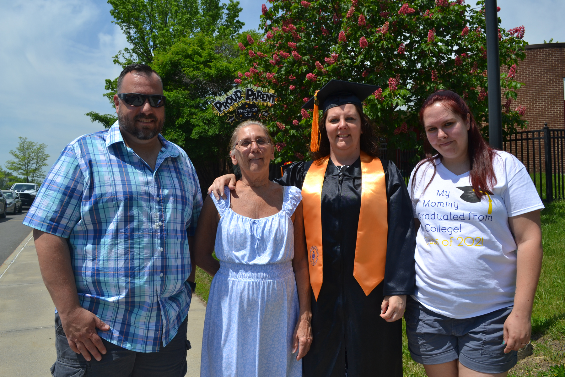 Graduate and her family