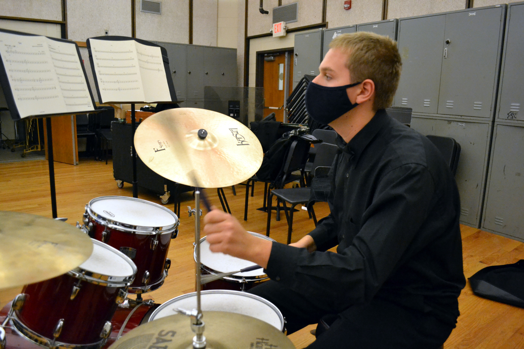 Jazz musicians rehearsing in music room